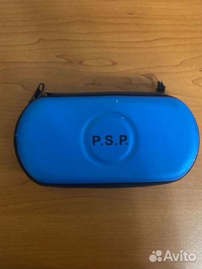 Sony PSP e1008 прошитая + 13 игр