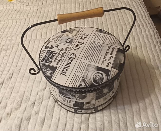 Шкатулка/коробка/ëмкость для шитья