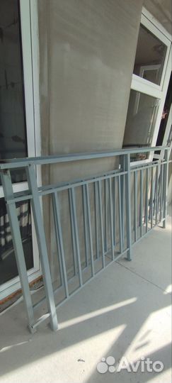 Металлические перила