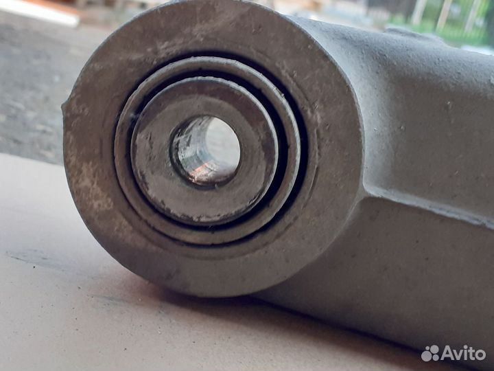 Задний левый нижний рычаг BMW X5, E70