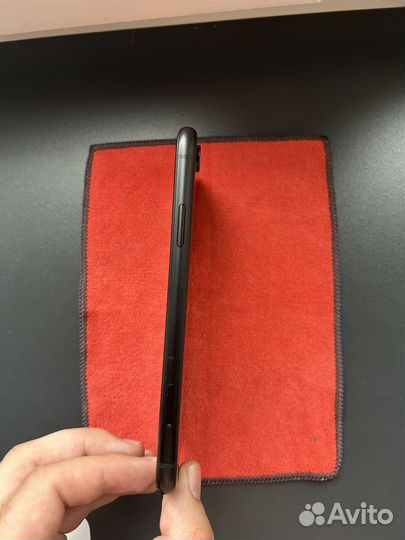 Телефон iPhone xr