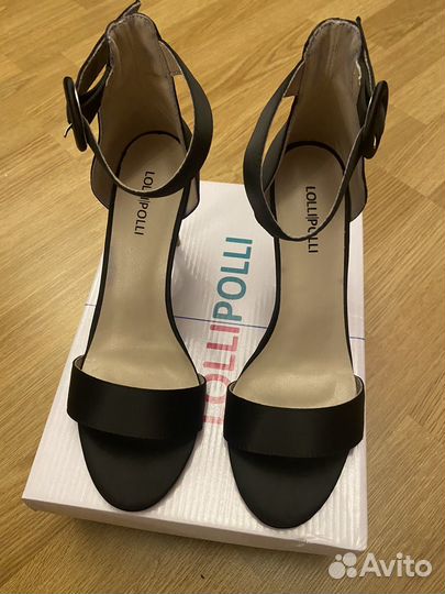 Босоножки натуральная кожа 38