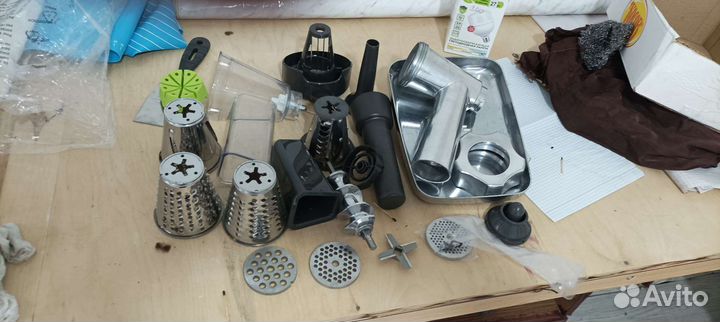 Мясорубка электрическая новая