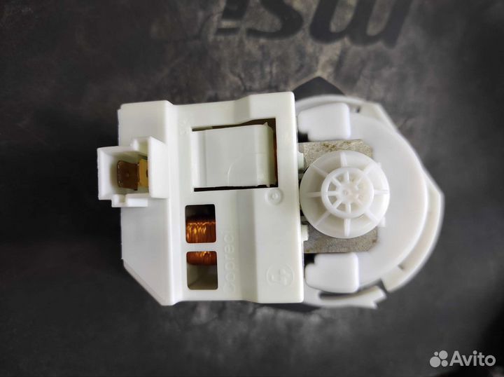 Сливной насос для пмм Индезит Аристон 272301