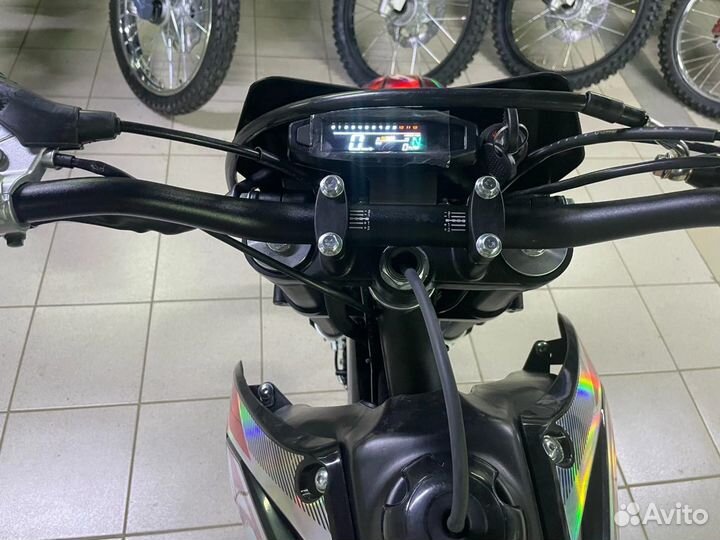 Мотоцикл 300сс XGZ CQR-CB300 (175FMM) 25лс Новинка