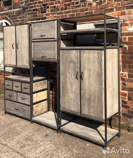 Делаю на заказ шкафы, стелажи, столы, комоды