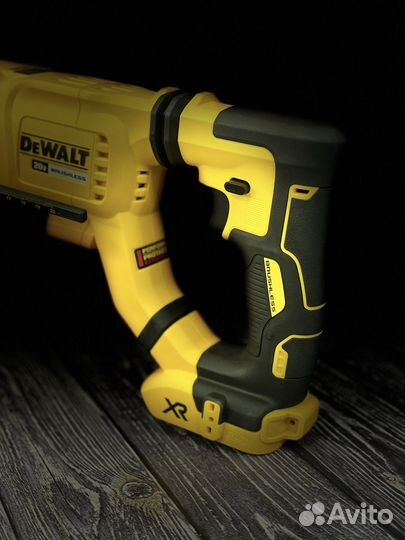 Перфоратор DeWalt DCH263 азия