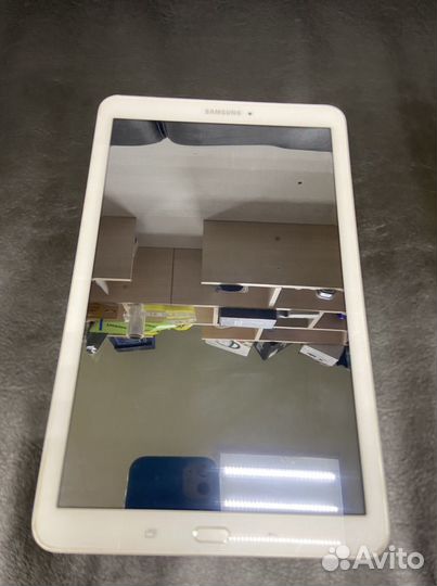 Планшет Samsung galaxy tab e