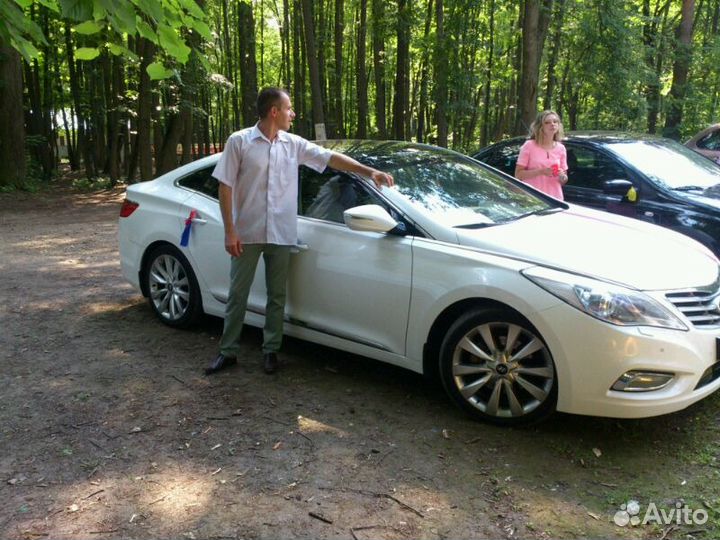 Обслуживаю катаю свадьбу на комфортном автомобиле