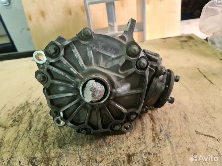 Передний редуктор 2.65 Mercedes W212 6.3 AMG