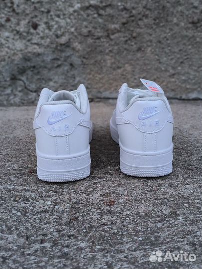 Кроссовки nike air force 1 07 low white