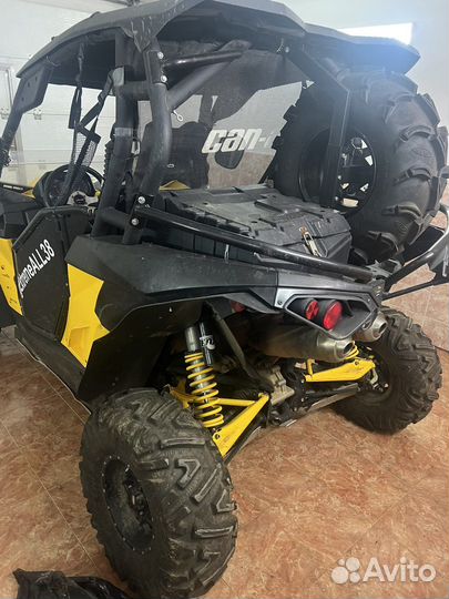 Багги BRP Can-Am Maverick X RS
