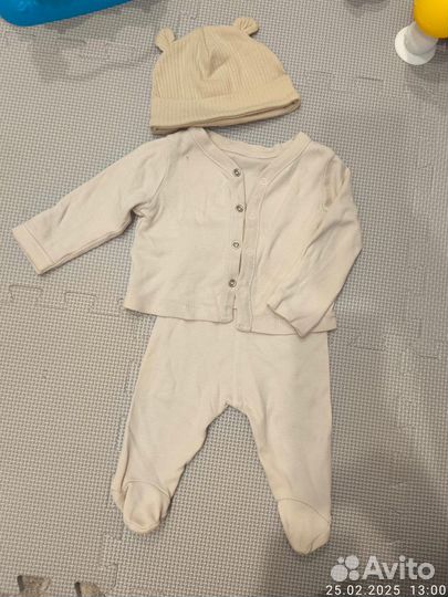 Костюм на новорожденного 56см