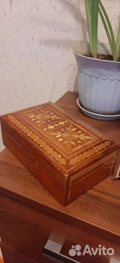 Шкатулка деревянная