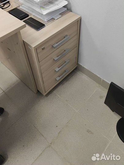 Тумба офисная выкатная