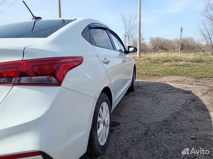 Hyundai Solaris 1.4 AT, 2018, 70 000 км