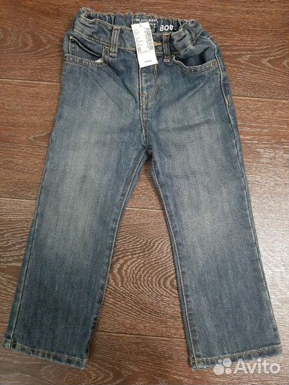 Джинсы новые
