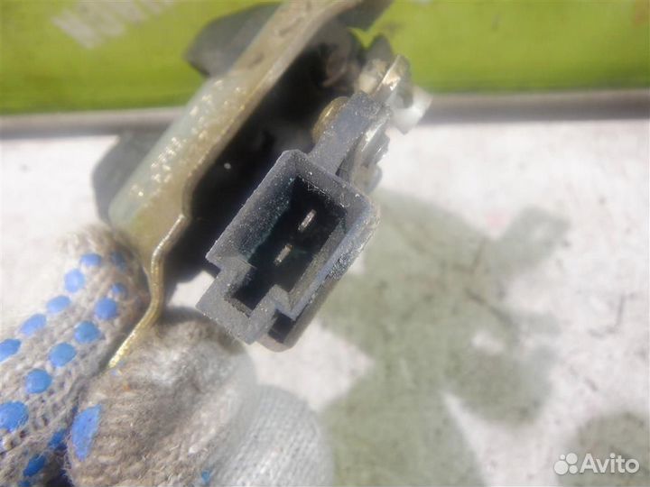 Замок багажника Фольксваген Пассат Б3