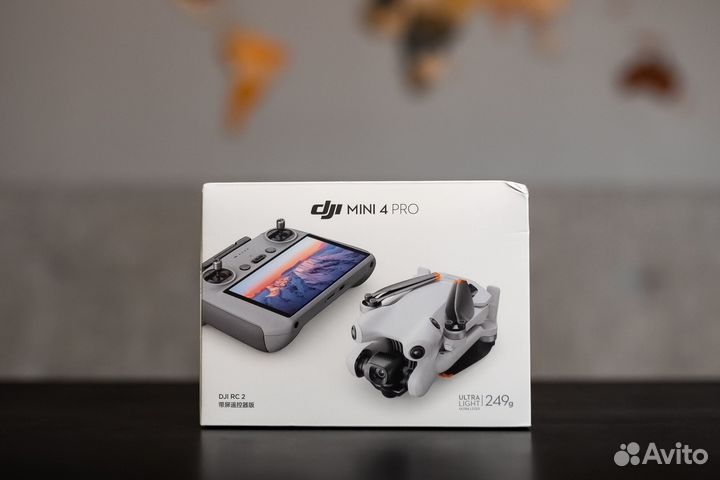 Новый квадрокоптер DJI Mini 4 Pro пульт с экраном