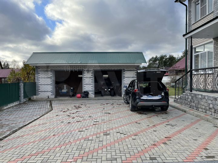 Коттедж 223,4 м² на участке 20 сот.