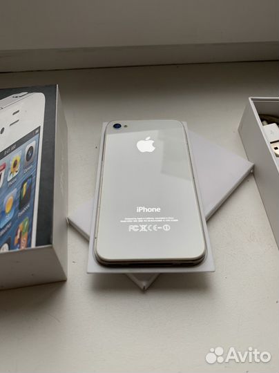 iPhone 4, 8 ГБ