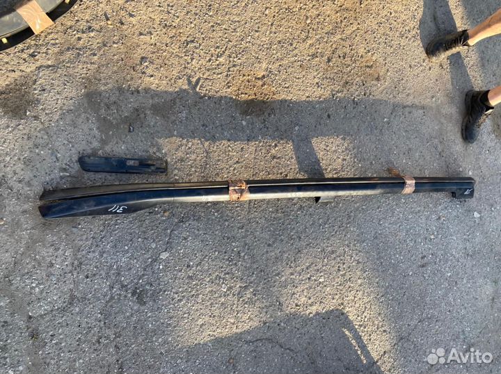 Крепление багажника Mitsubishi Pajero 99-06