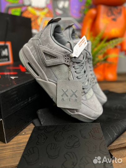 Nike Air Jordan 4 Kaws