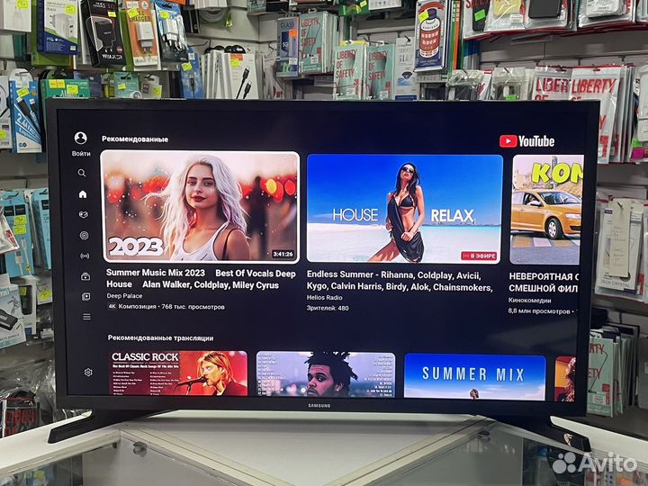 Samsung 32 Smart TV Wi-Fi (81cm)