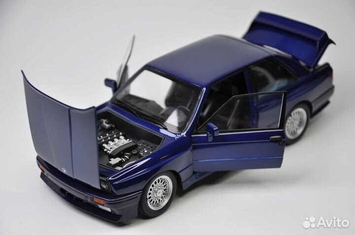 Модель авто BMW M3 (E30) 1986-1991 1:24 металл