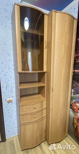 Шкаф