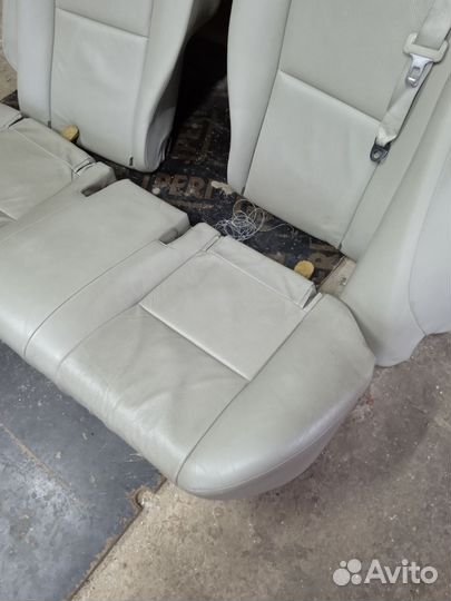 Для toyota avensis