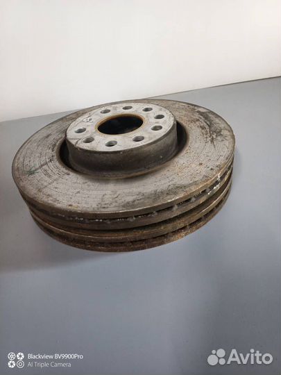 Диск тормозной передний 1K0 615 301 AA Volkswagen Tiguan 2009 5N1 cawa