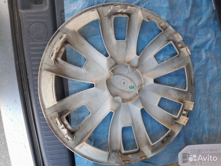 Колпак на LADA