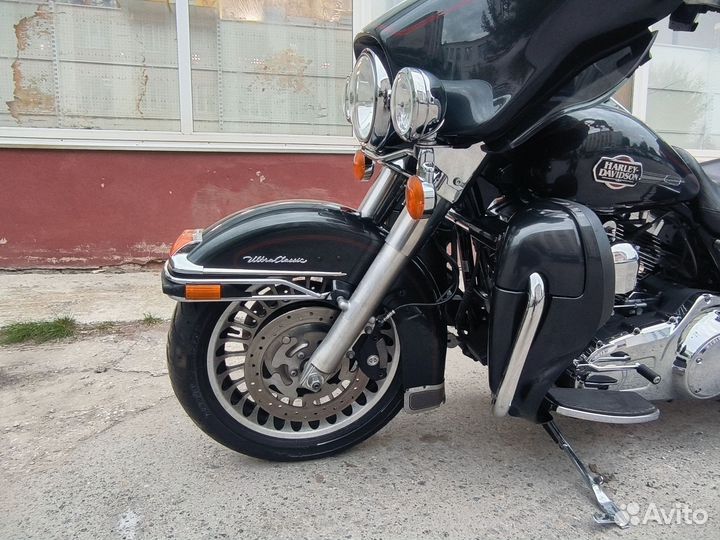 Harley-davidson flhtcu electra glide ultra 2009