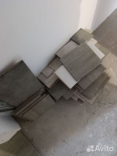 Обрезки плитки, целая плитка остатки