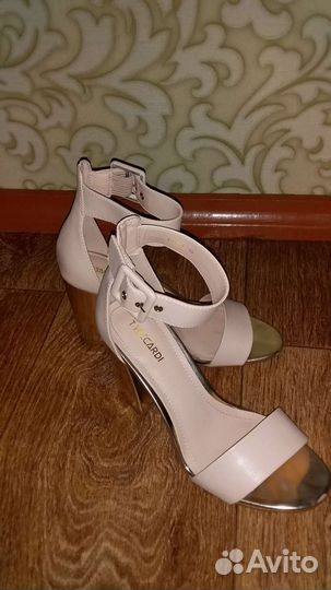 Туфли женские