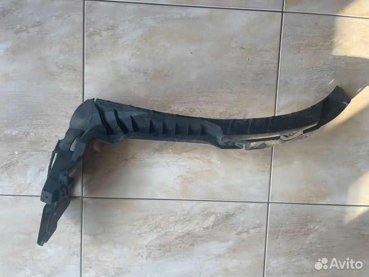 Кронштейн бампера правый Mercedes Benz Gl Class W