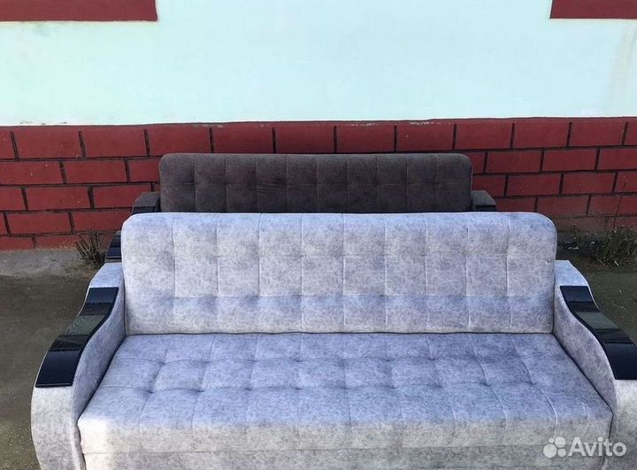 Прямой диван в наличии не б/у