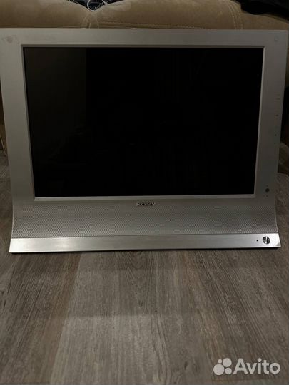 Жидкокристаллический телевизор Sony MFM-HT205