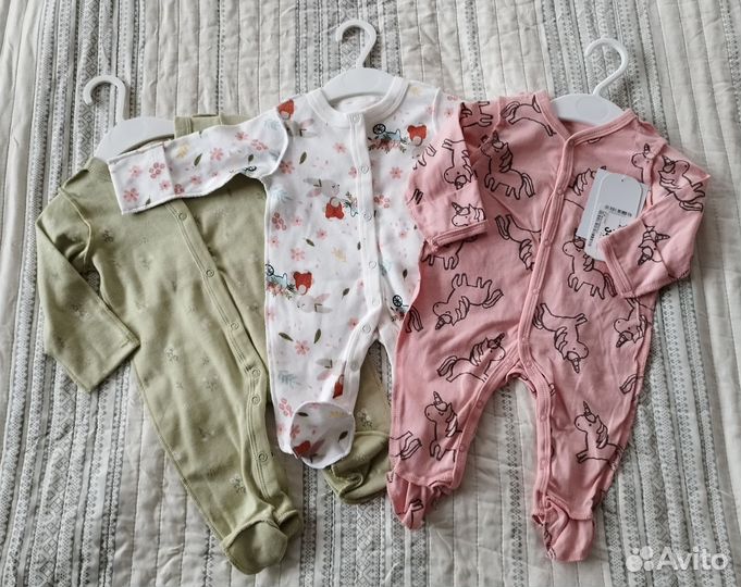 Большой набор новых вещей для малышки