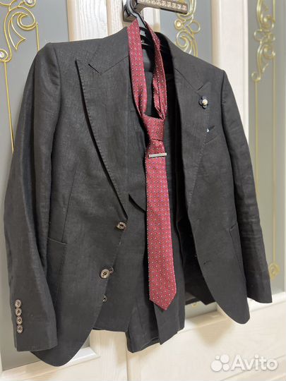 Костюм мужской