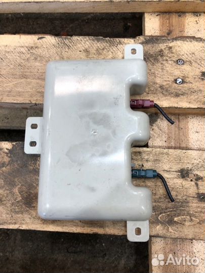 Антенна передняя Bmw 6 E63 N62B44 2004