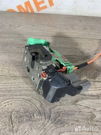 Замок двери задней левой Fiat-Фиат Linea 2007-2015