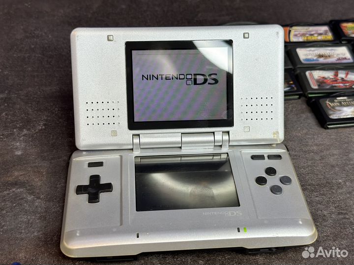 Nintendo DS серебряная