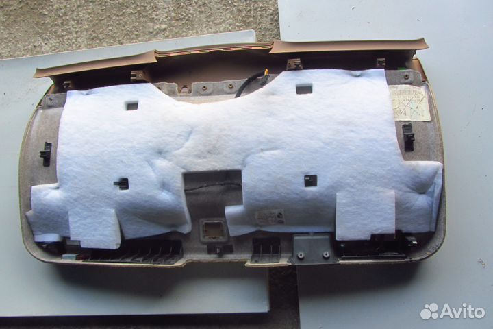 Обшивка двери багажника на Porsche Cayenne 03-10