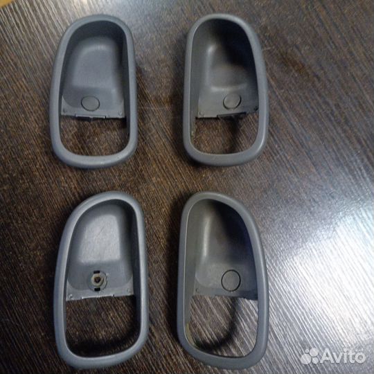 Накладка внутреней ручки kia shuma 1