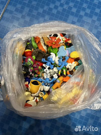 Игрушки из киндер сюрприза пакетом