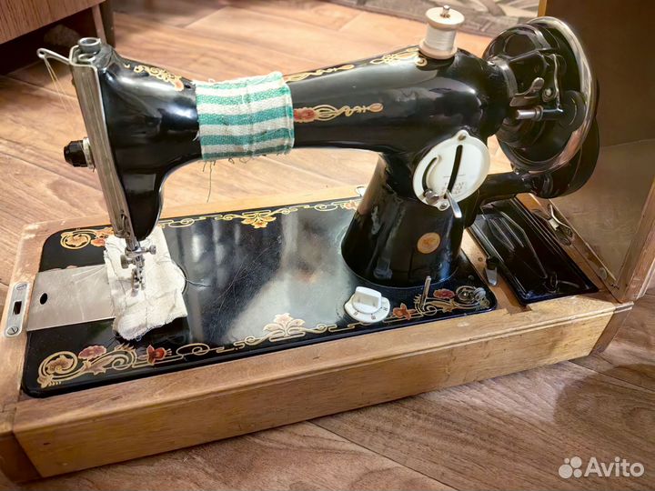 Швейная машинка подольская ручная