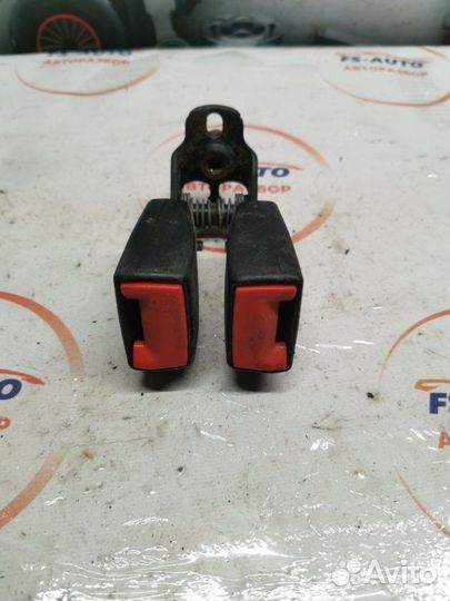 Замок ремня безопасности задний Ford Kuga 1 2.0