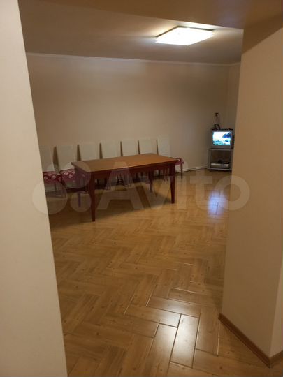 5-к. квартира, 200 м², 3/4 эт.